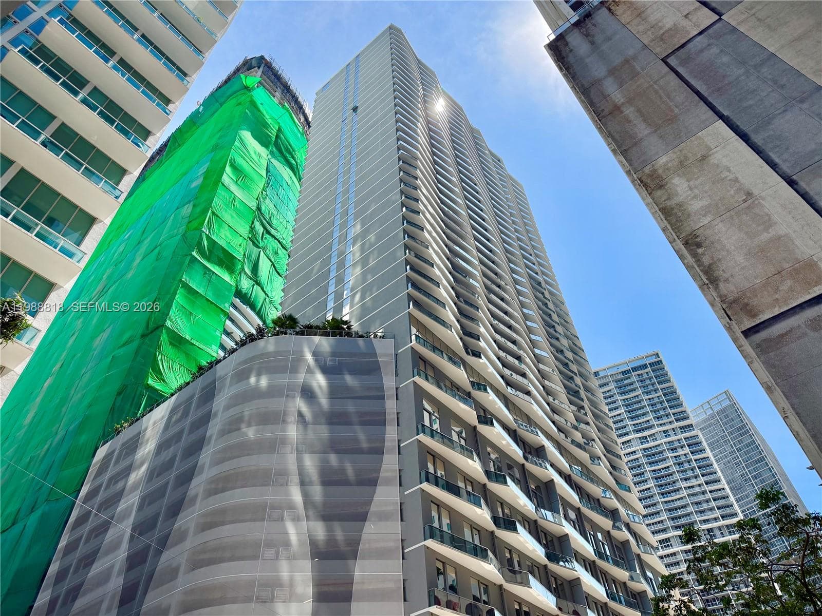 77 SE 5th St # 1615, Miami FL 33131 — 27
