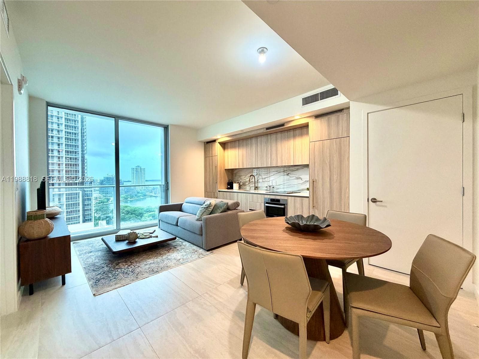 77 SE 5th St # 1615, Miami FL 33131 — 46