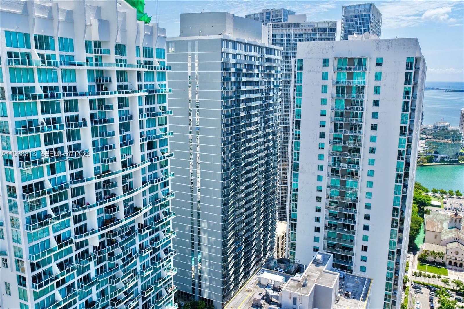 77 SE 5th St # 1615, Miami FL 33131 — 22