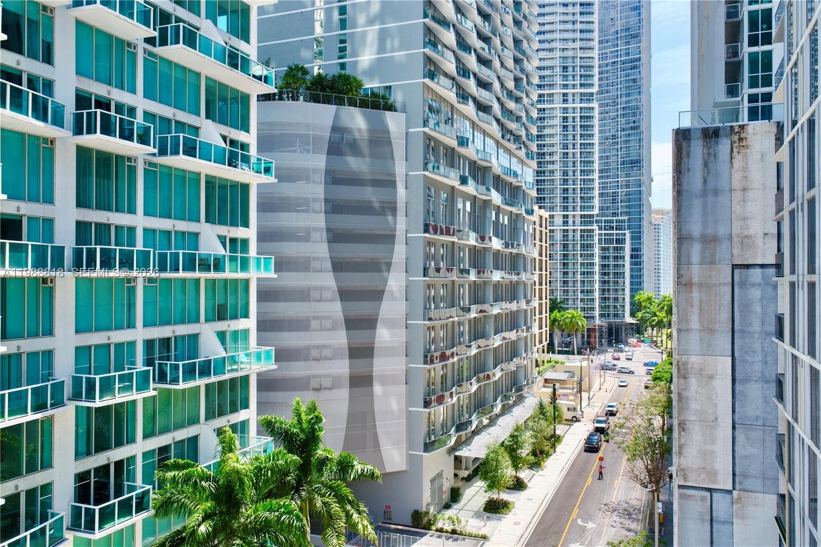 77 SE 5th St # 1615, Miami FL 33131 — 37
