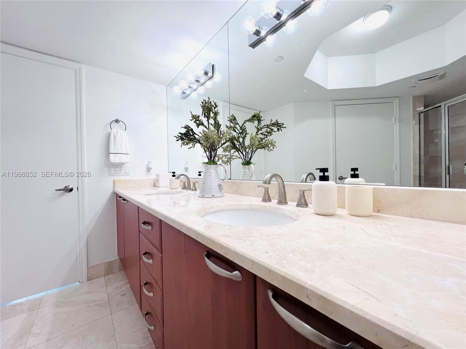 3301 NE 183rd St # 905, Aventura FL 33160 — 33