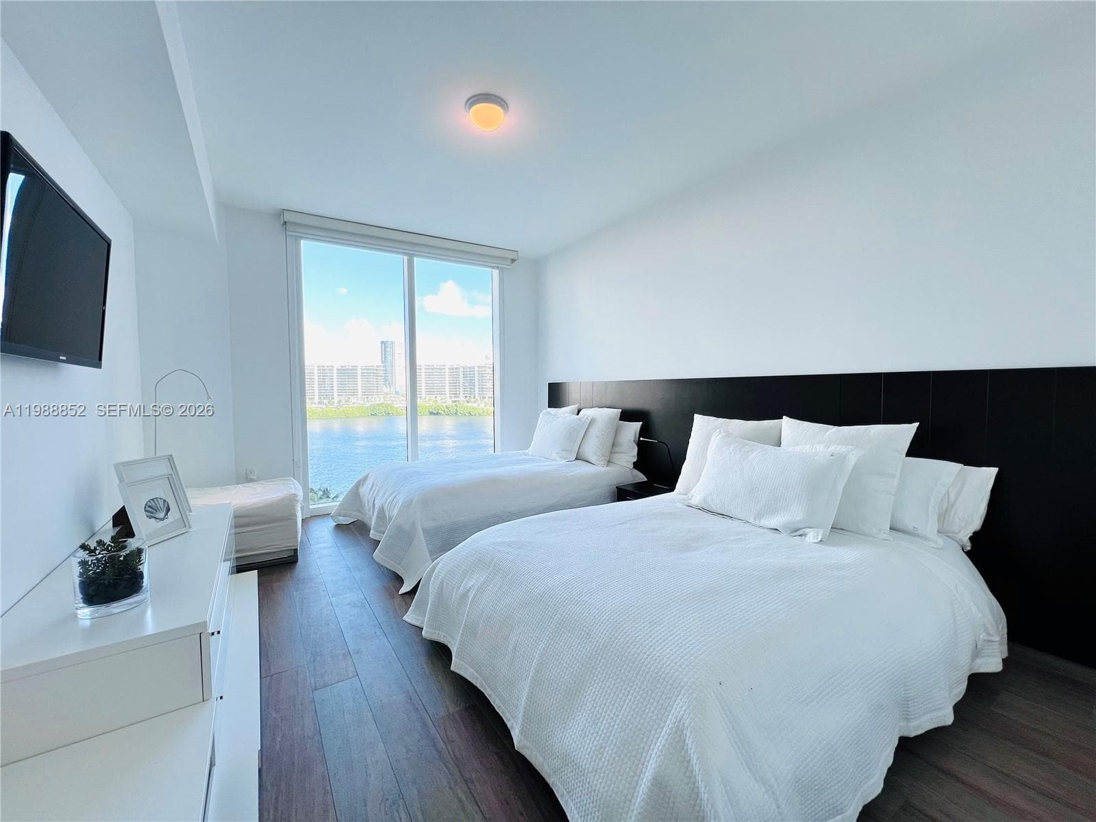 3301 NE 183rd St # 905, Aventura FL 33160 — 35