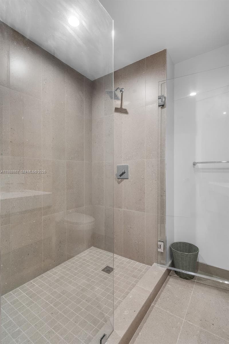 601 N Miami Ave # 2207, Miami FL 33131 — 14