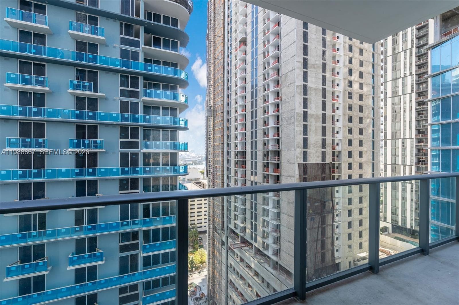 601 N Miami Ave # 2207, Miami FL 33131 — 25