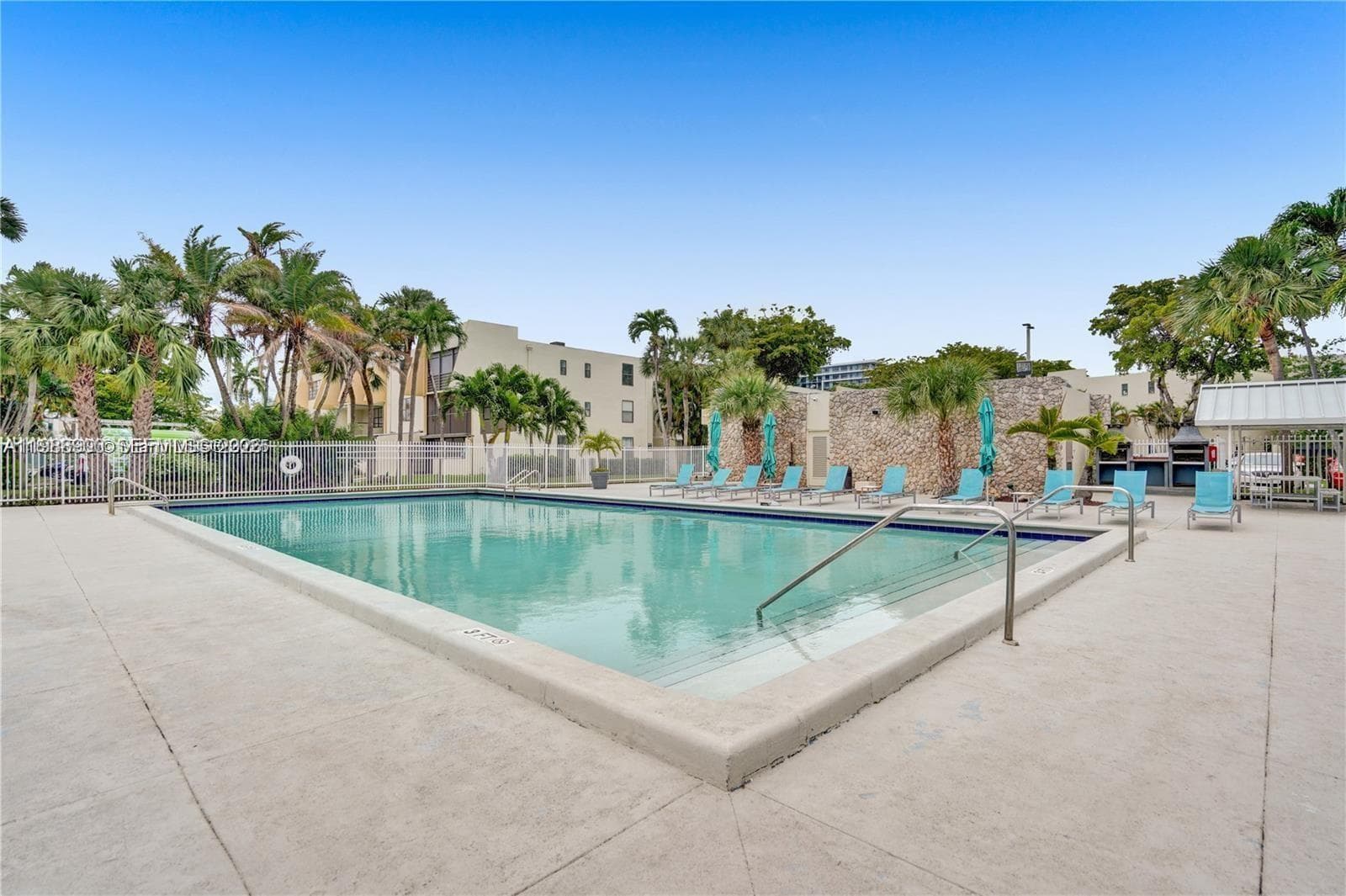 20441 NE 30th Ave # 9, Aventura FL 33180 — 23