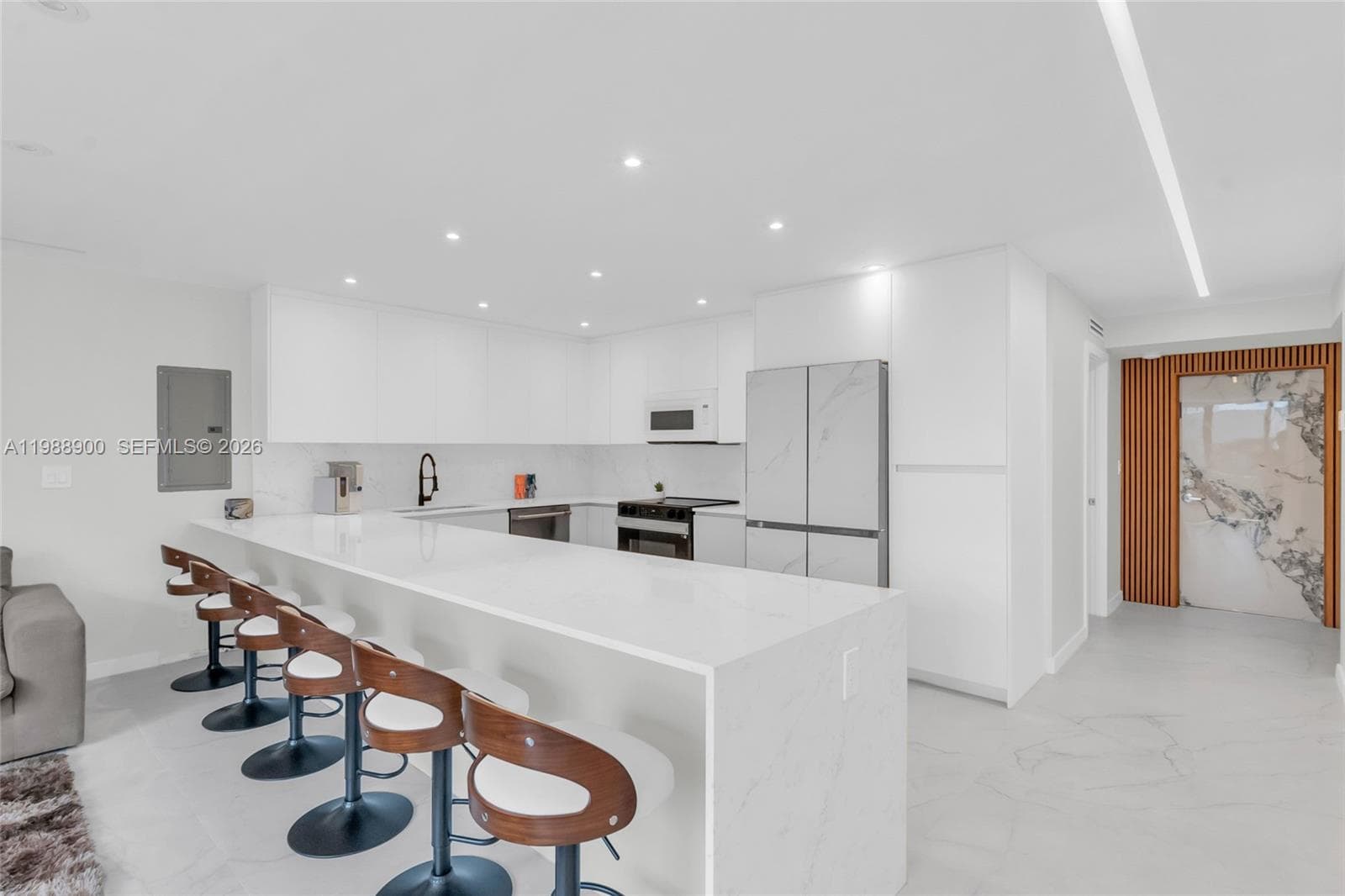 20441 NE 30th Ave # 9, Aventura FL 33180 — 2