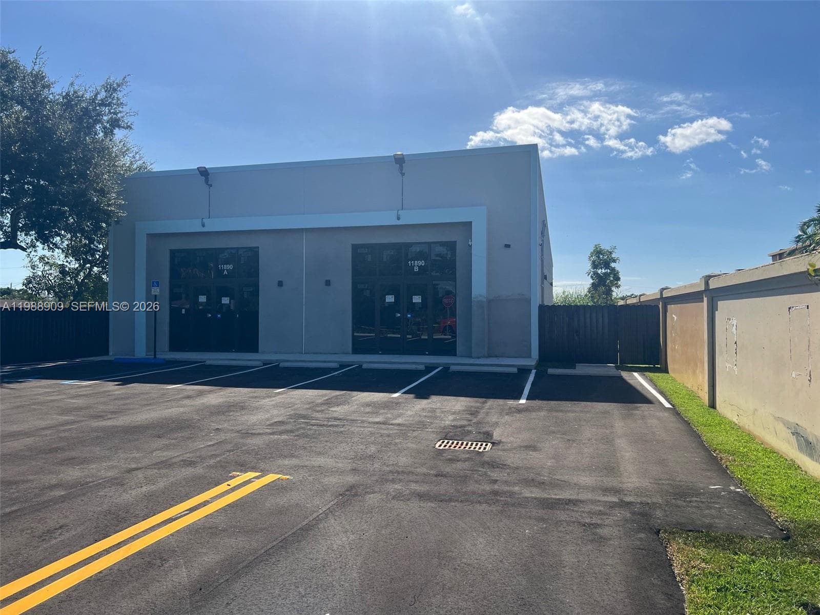 11890 SW 220th St, Miami FL 33170 — 1