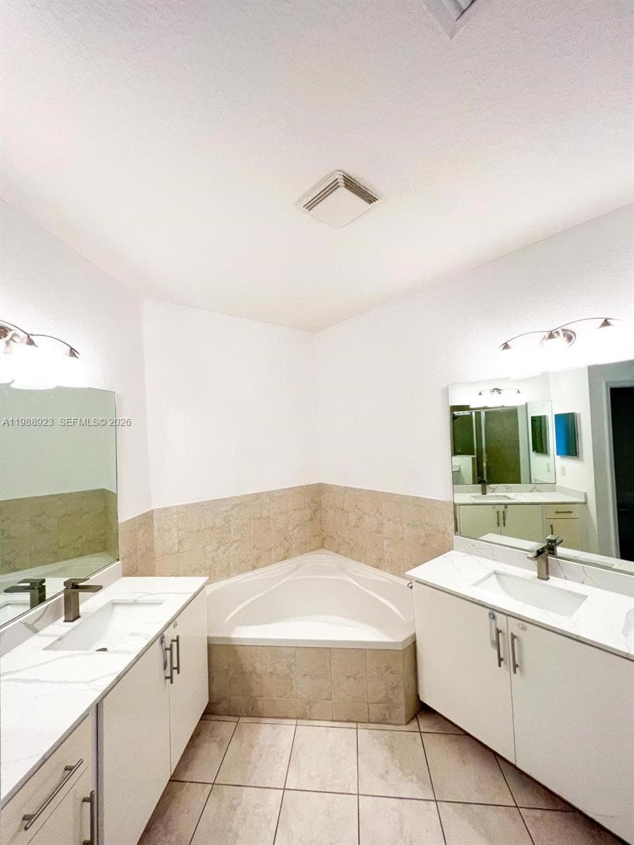 8666 NW 109th Ct # 8666, Doral FL 33178 — 14