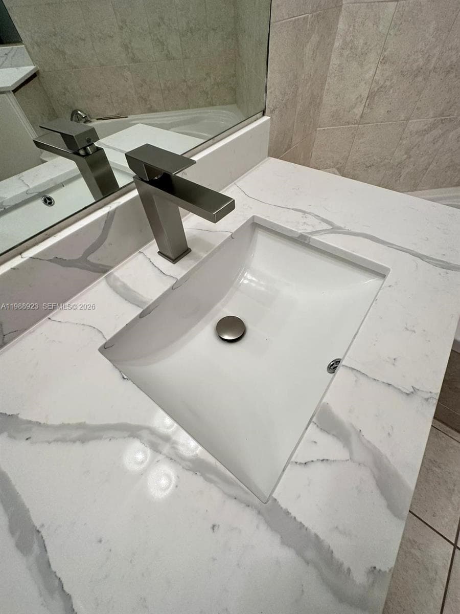 8666 NW 109th Ct # 8666, Doral FL 33178 — 15