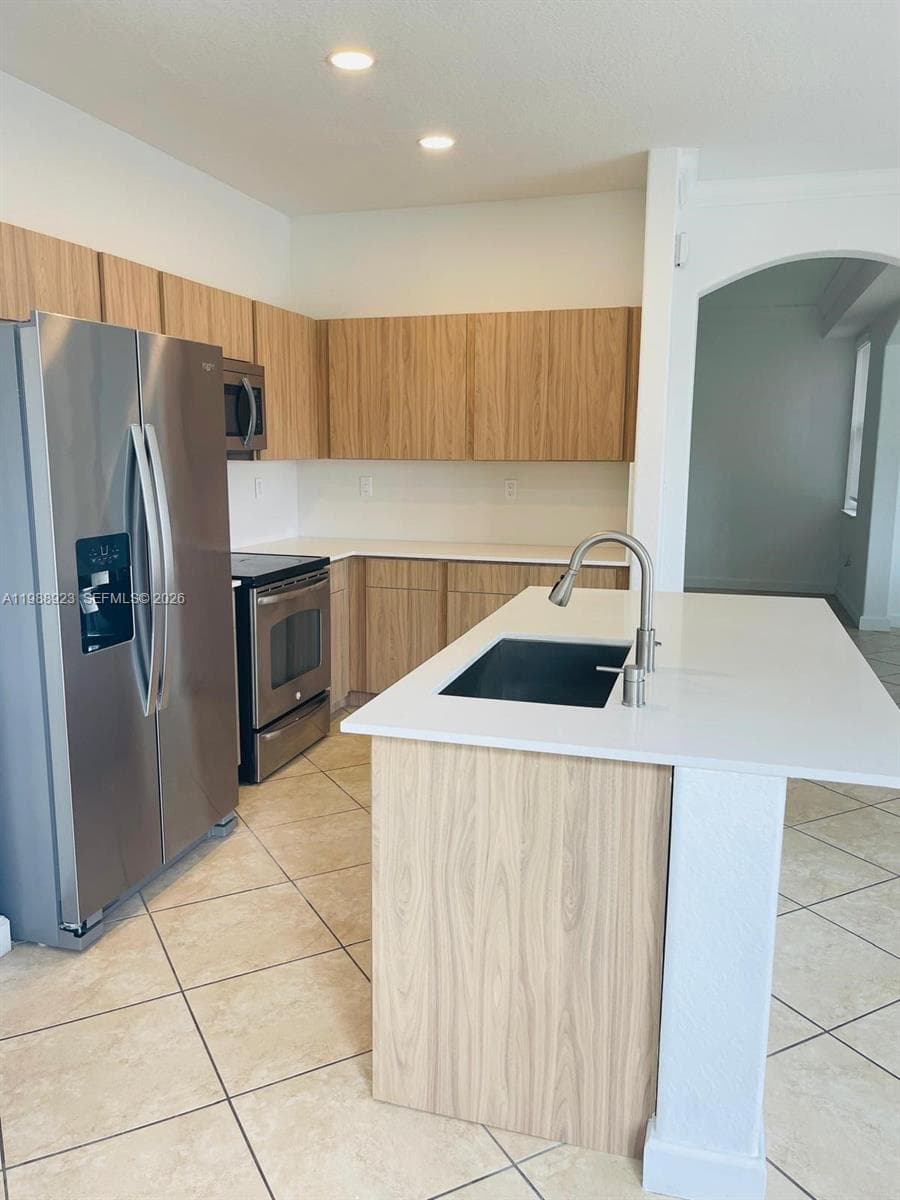 8666 NW 109th Ct # 8666, Doral FL 33178 — 8