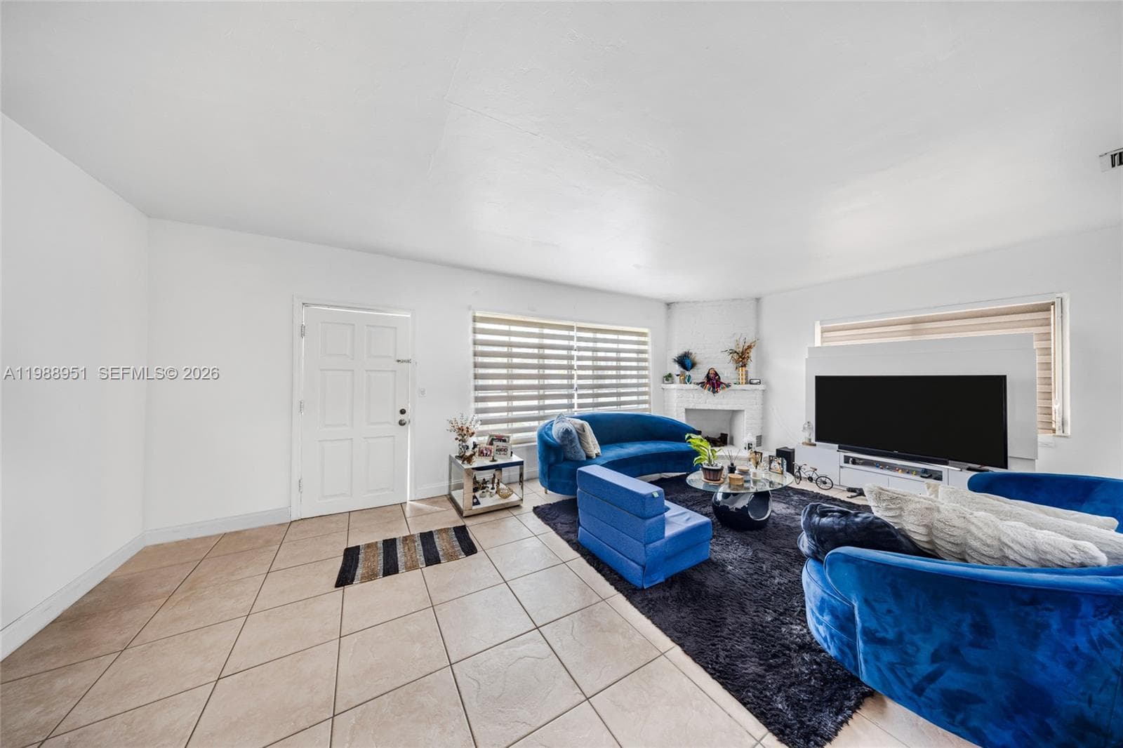 605 NW 34th Ave, Miami FL 33125 — 13