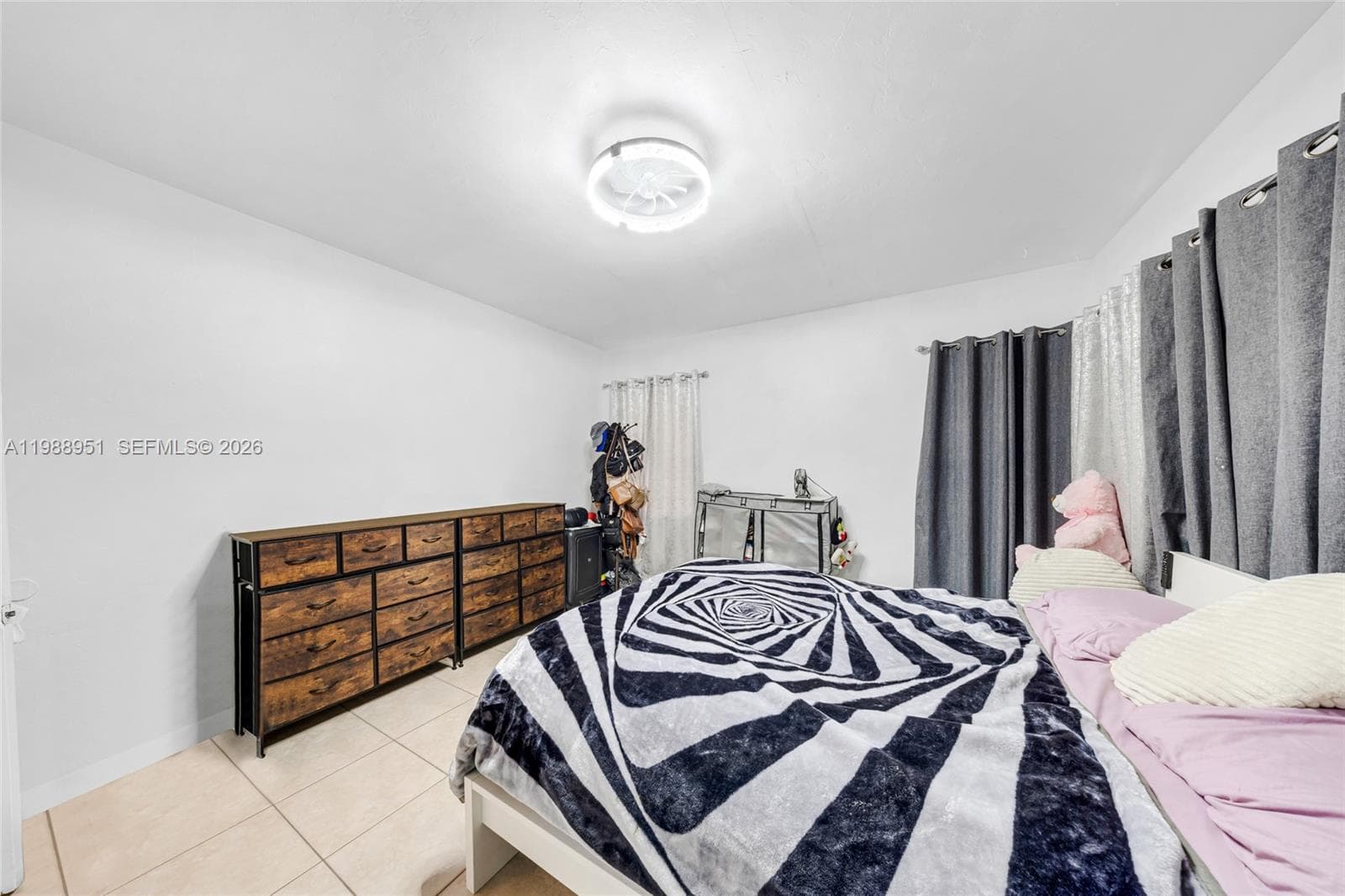 605 NW 34th Ave, Miami FL 33125 — 22