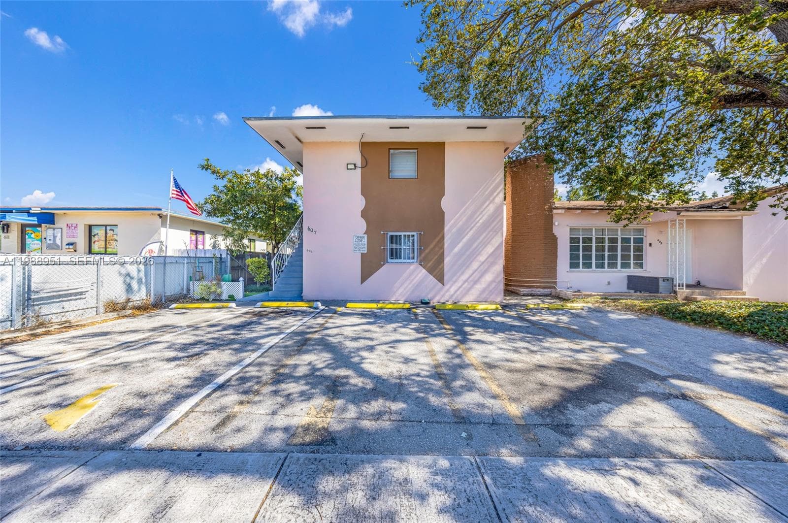 605 NW 34th Ave, Miami FL 33125 — 7