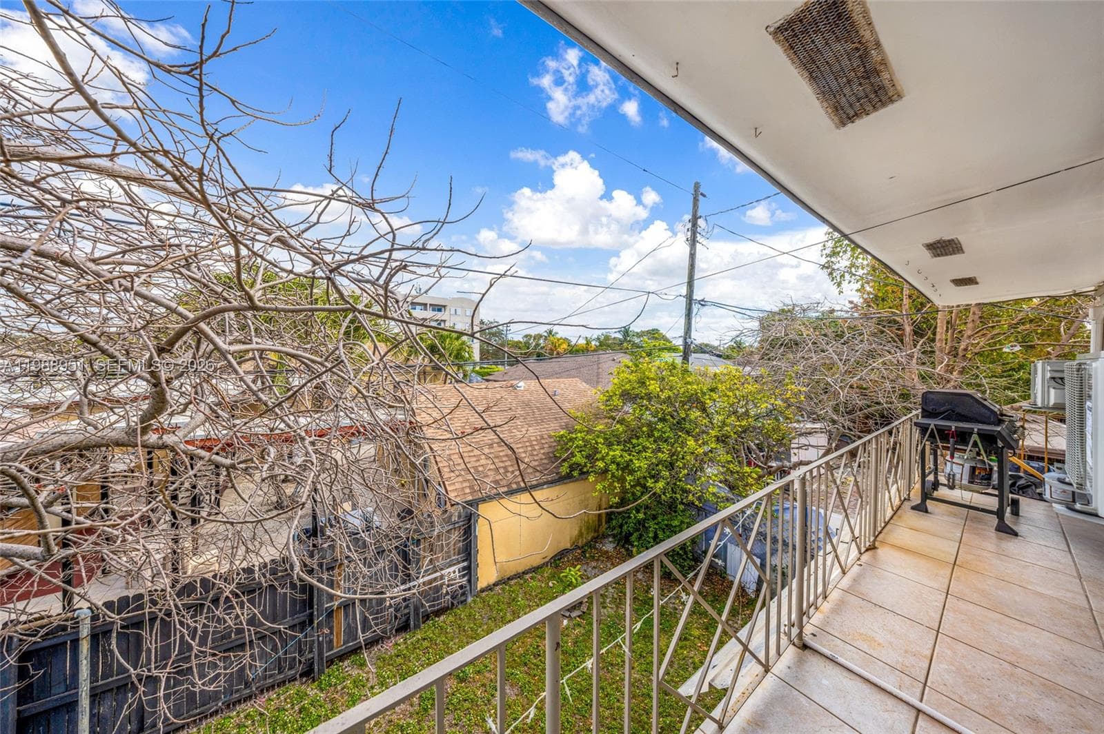 605 NW 34th Ave, Miami FL 33125 — 41