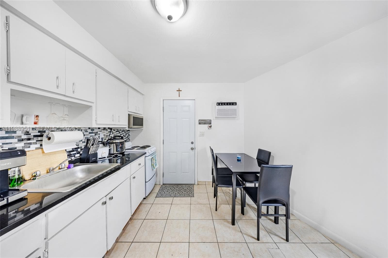 605 NW 34th Ave, Miami FL 33125 — 45
