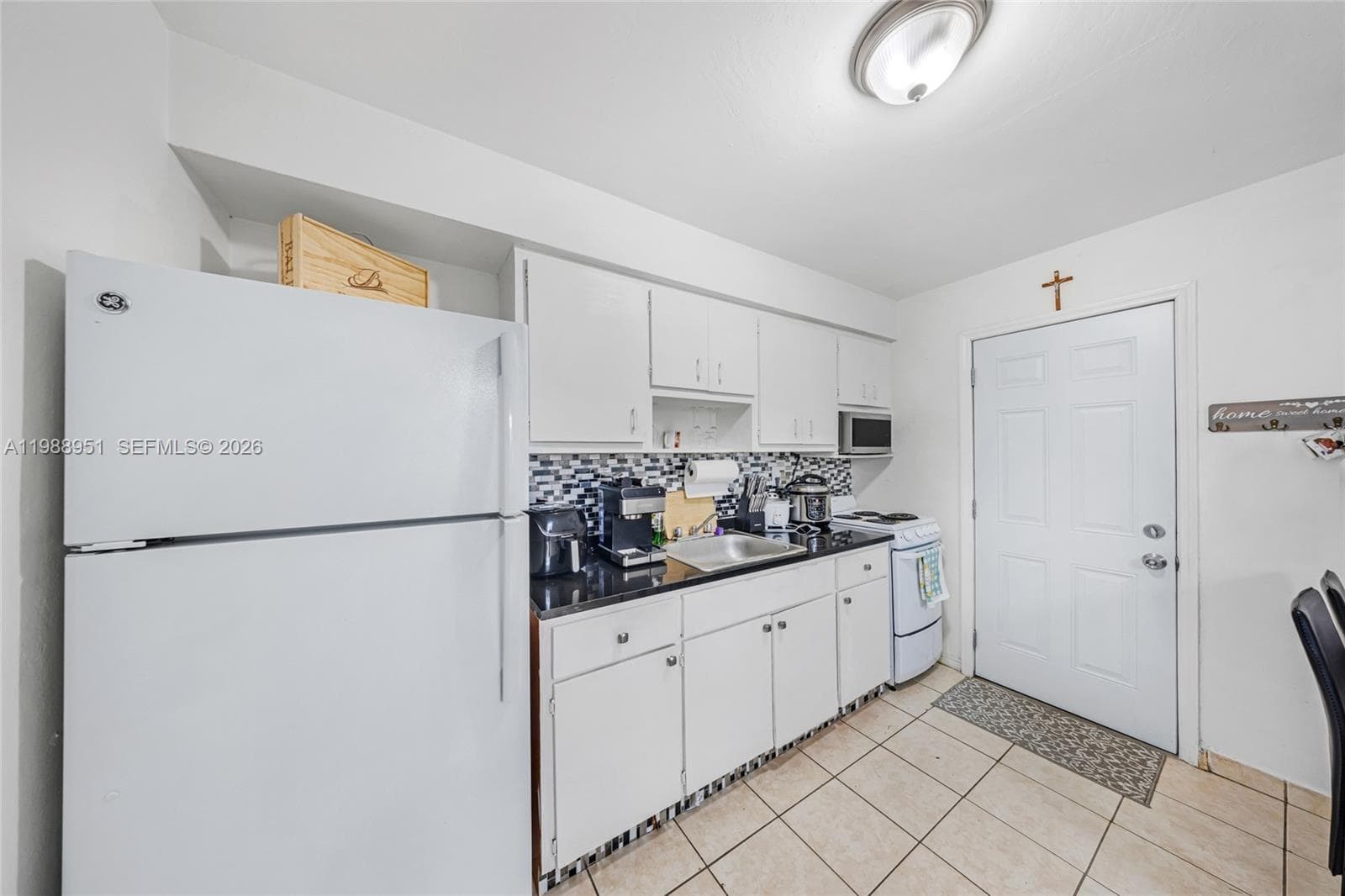 605 NW 34th Ave, Miami FL 33125 — 44