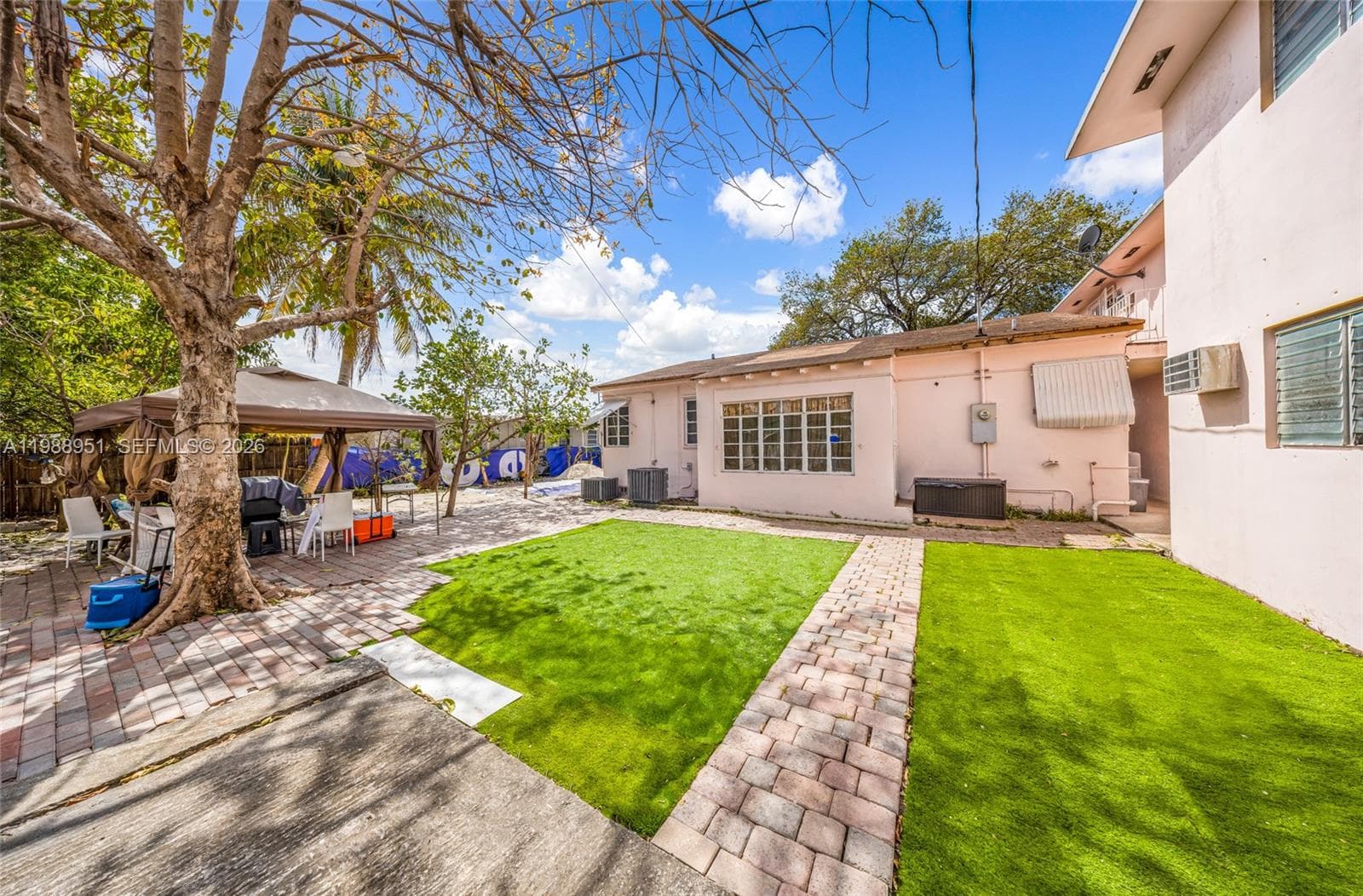 605 NW 34th Ave, Miami FL 33125 — 31
