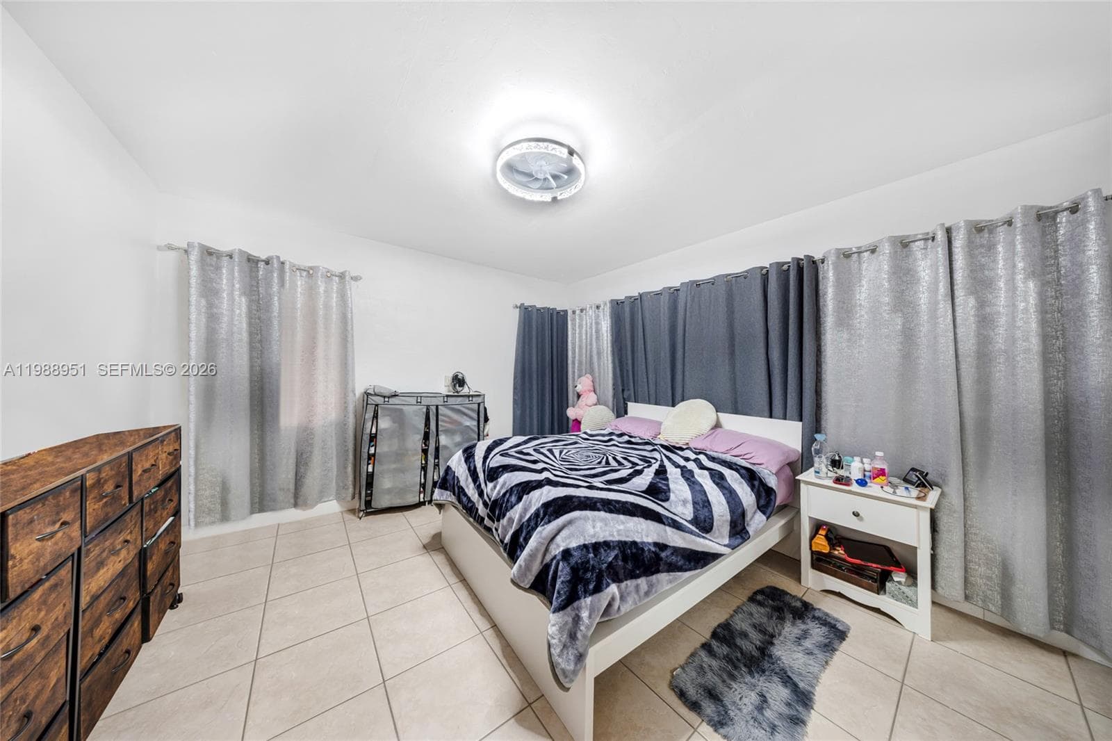 605 NW 34th Ave, Miami FL 33125 — 21