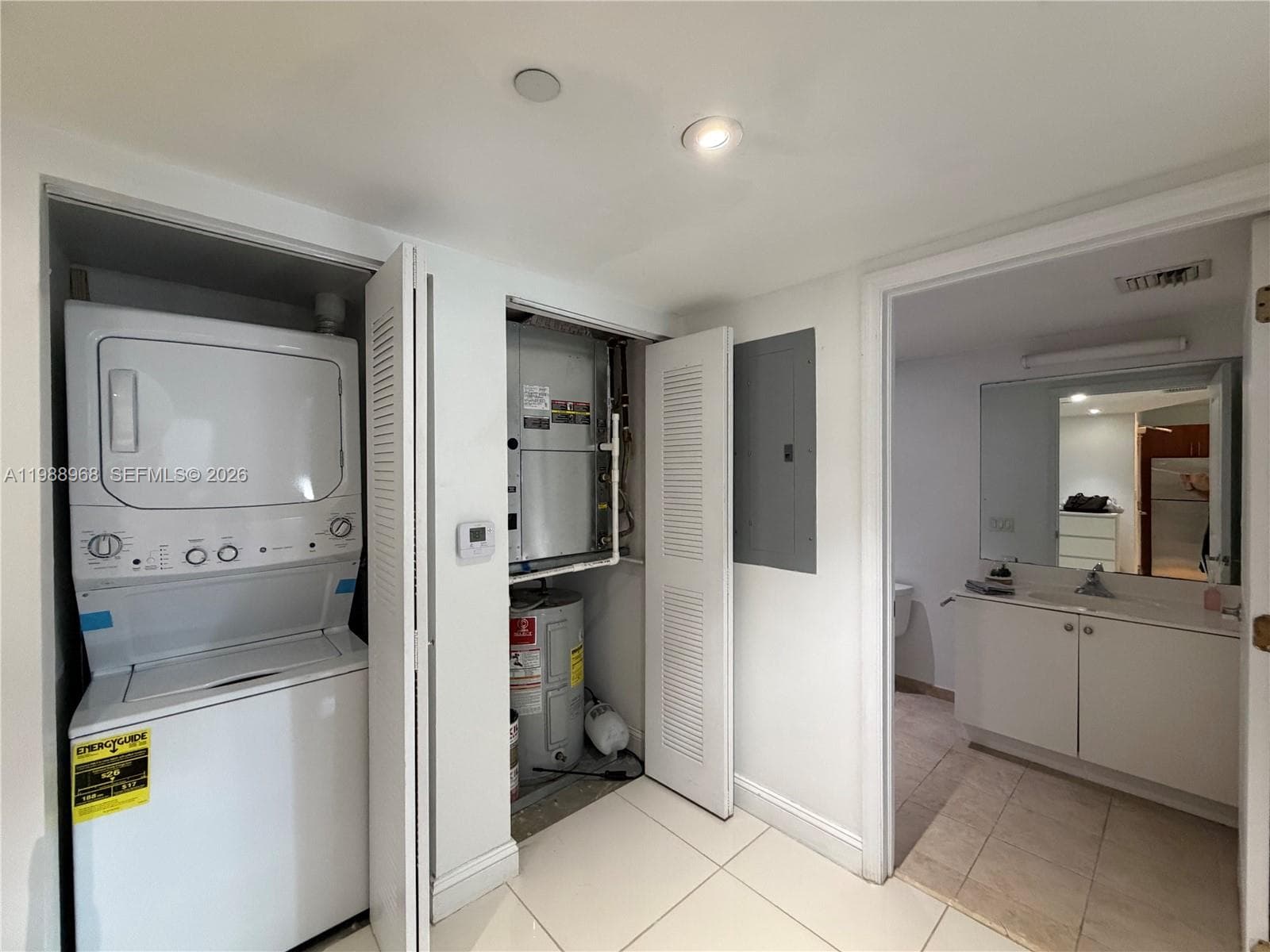111 E Flagler St # 606, Miami FL 33131 — 9