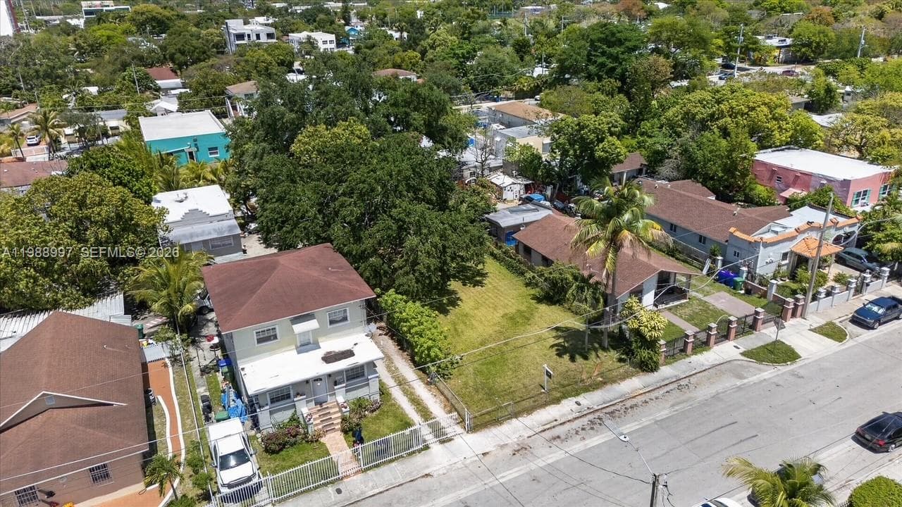 267 NW 31st St, Miami FL 33127 — 3