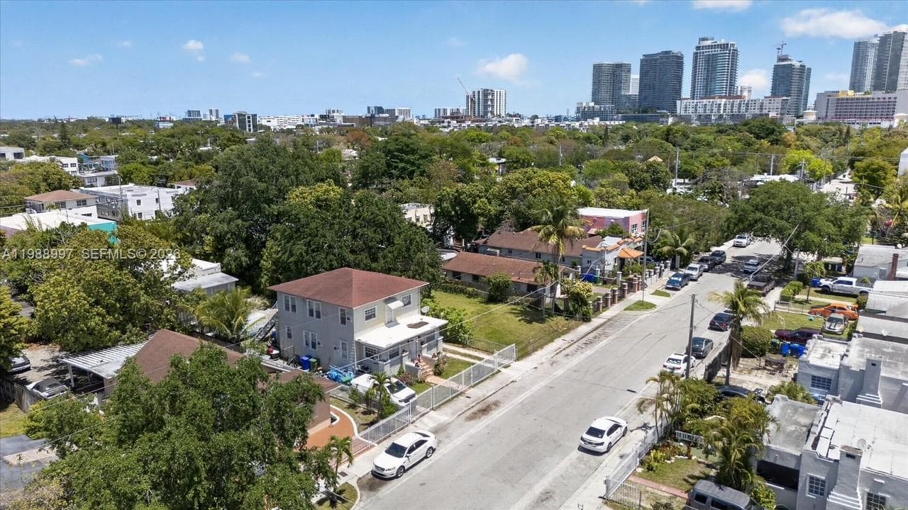 267 NW 31st St, Miami FL 33127 — 1