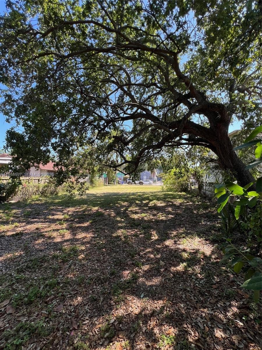 267 NW 31st St, Miami FL 33127 — 8