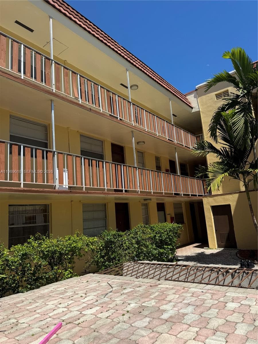 13655 NE 10th Ave # 208, North Miami FL 33161 — 12