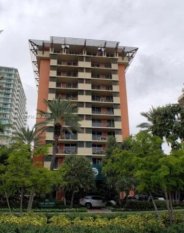 2951 S Bayshore Dr # 417, Miami FL 33133 — 17