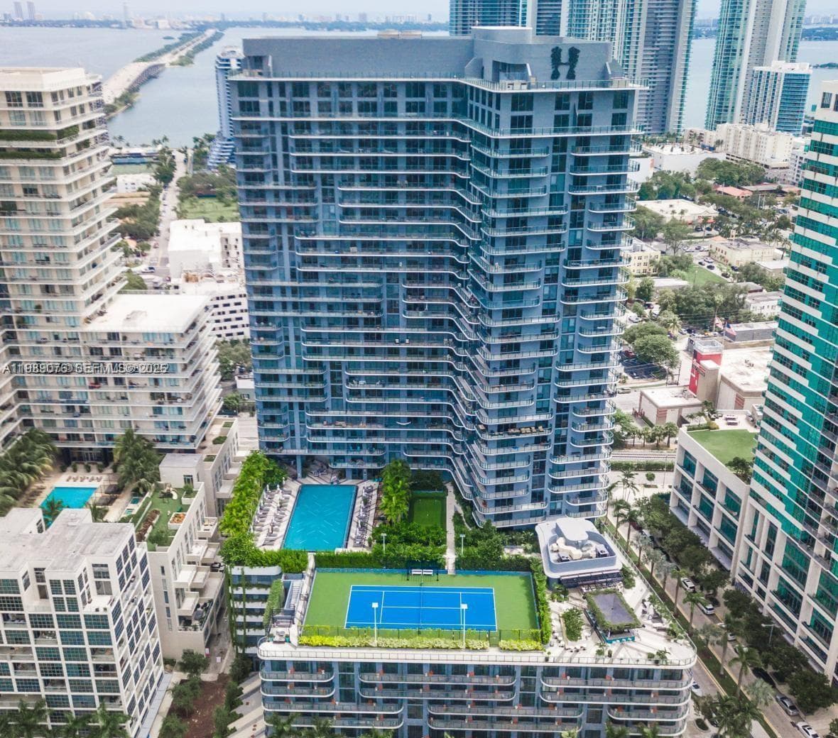 121 NE 34th St # 2115, Miami FL 33137 — 1