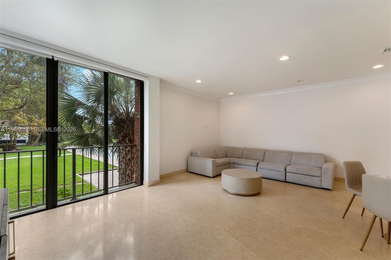 1566 NE Quayside Ter # D14, Miami FL 33138 — 2