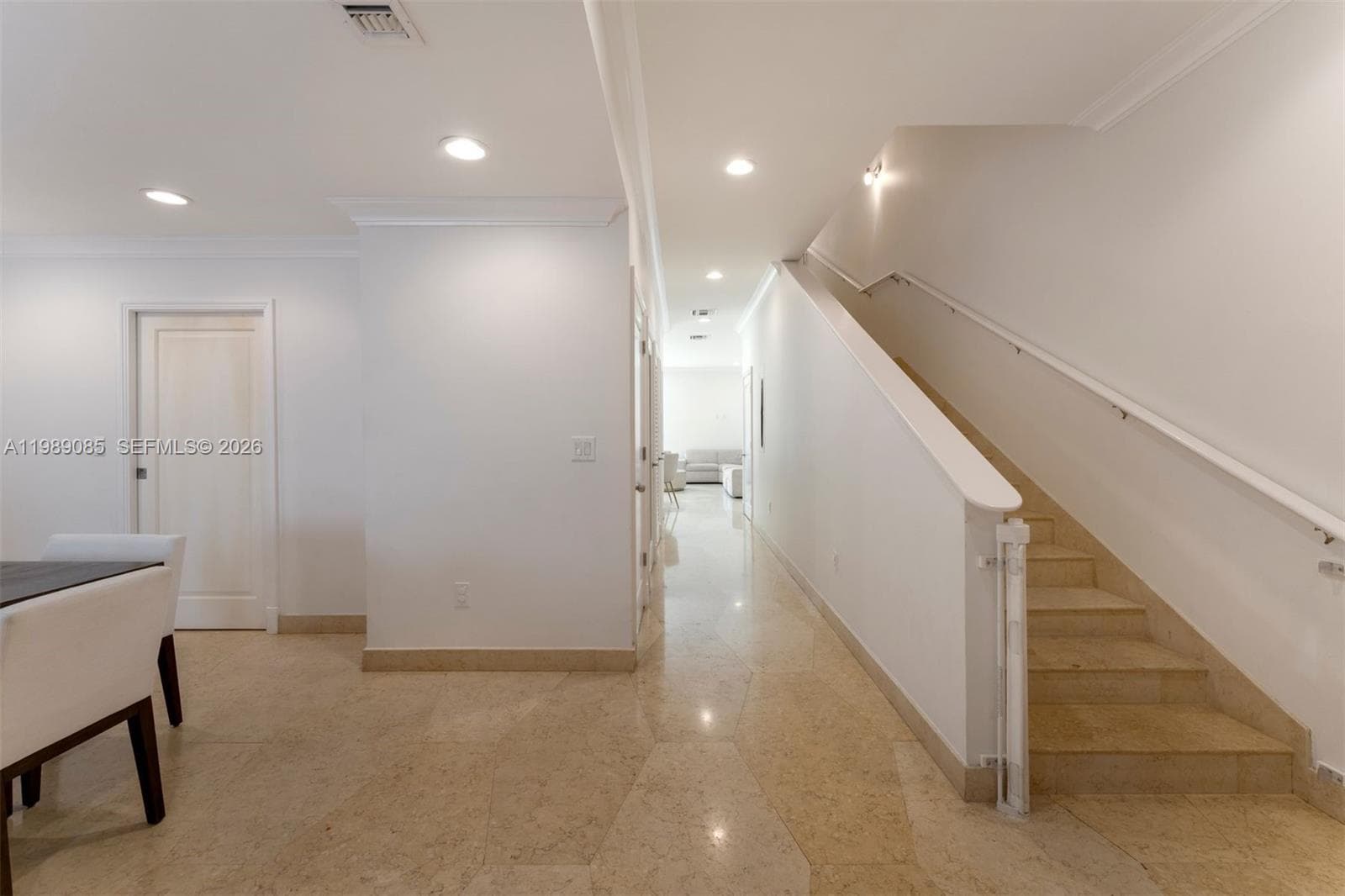 1566 NE Quayside Ter # D14, Miami FL 33138 — 3