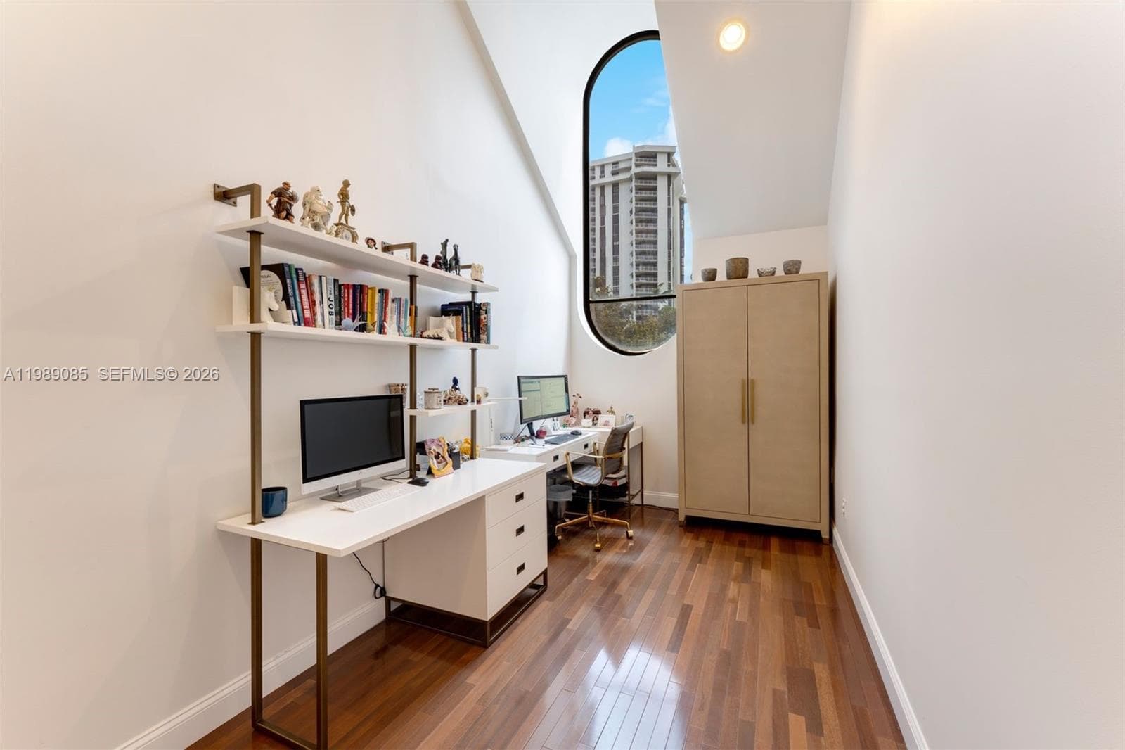 1566 NE Quayside Ter # D14, Miami FL 33138 — 19