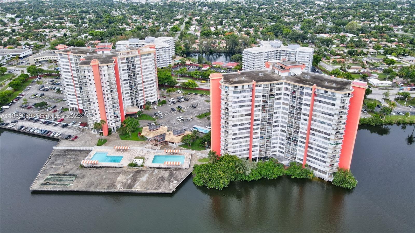 1351 NE Miami Gardens Dr # 1723E, Miami FL 33179 — 2