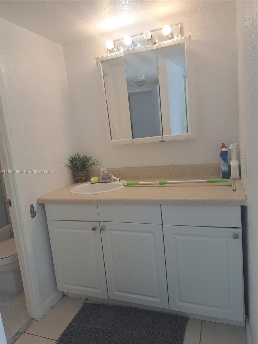 1351 NE Miami Gardens Dr # 1723E, Miami FL 33179 — 11