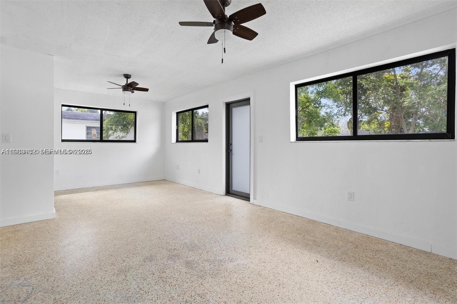 70 NE 186th Ter, Miami FL 33179 — 24