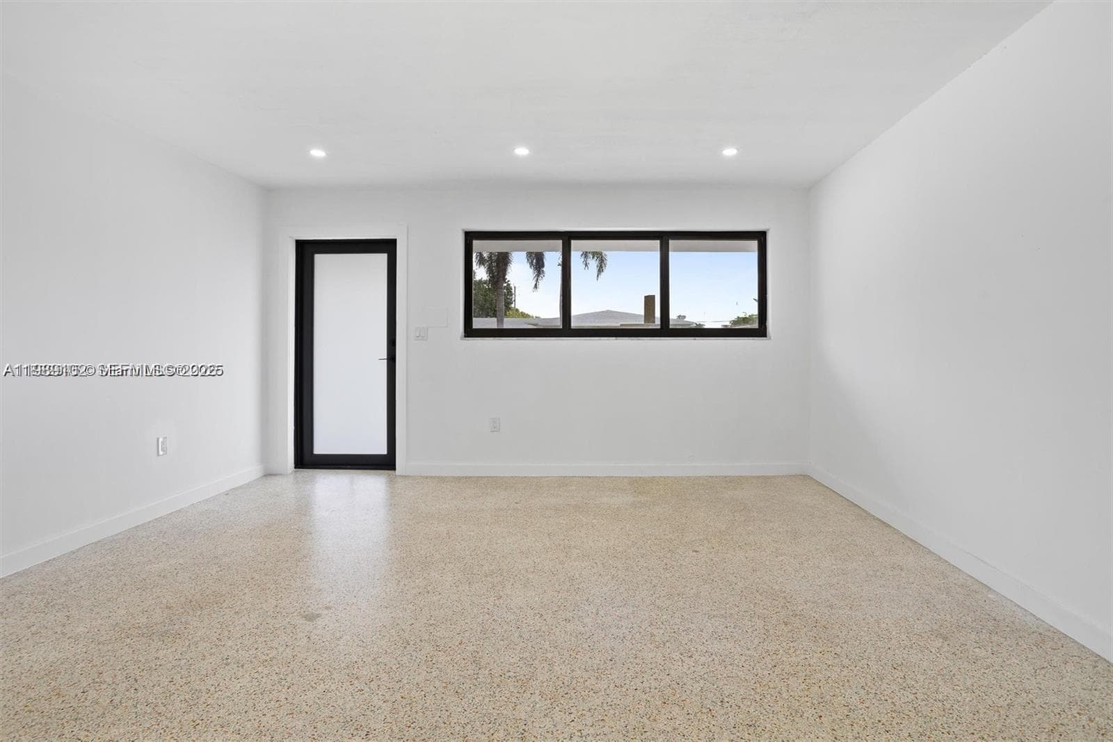 70 NE 186th Ter, Miami FL 33179 — 15