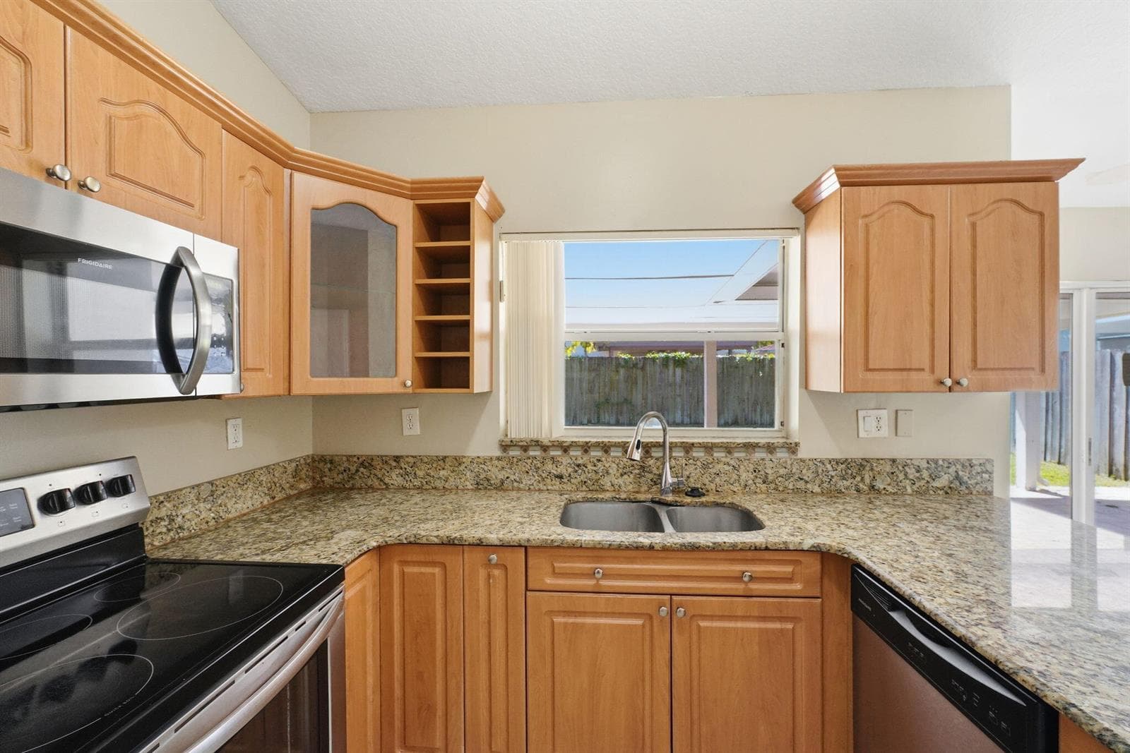 14490 SW 174th Terrace, Miami FL 33177 — 6