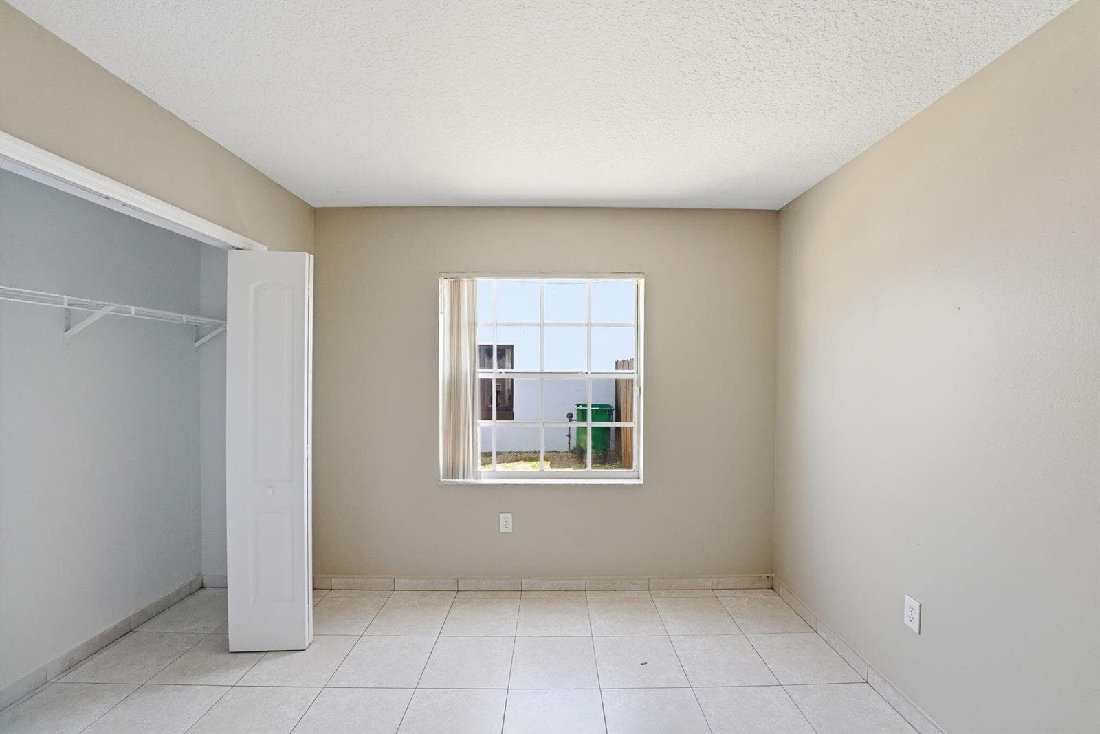 14490 SW 174th Terrace, Miami FL 33177 — 16