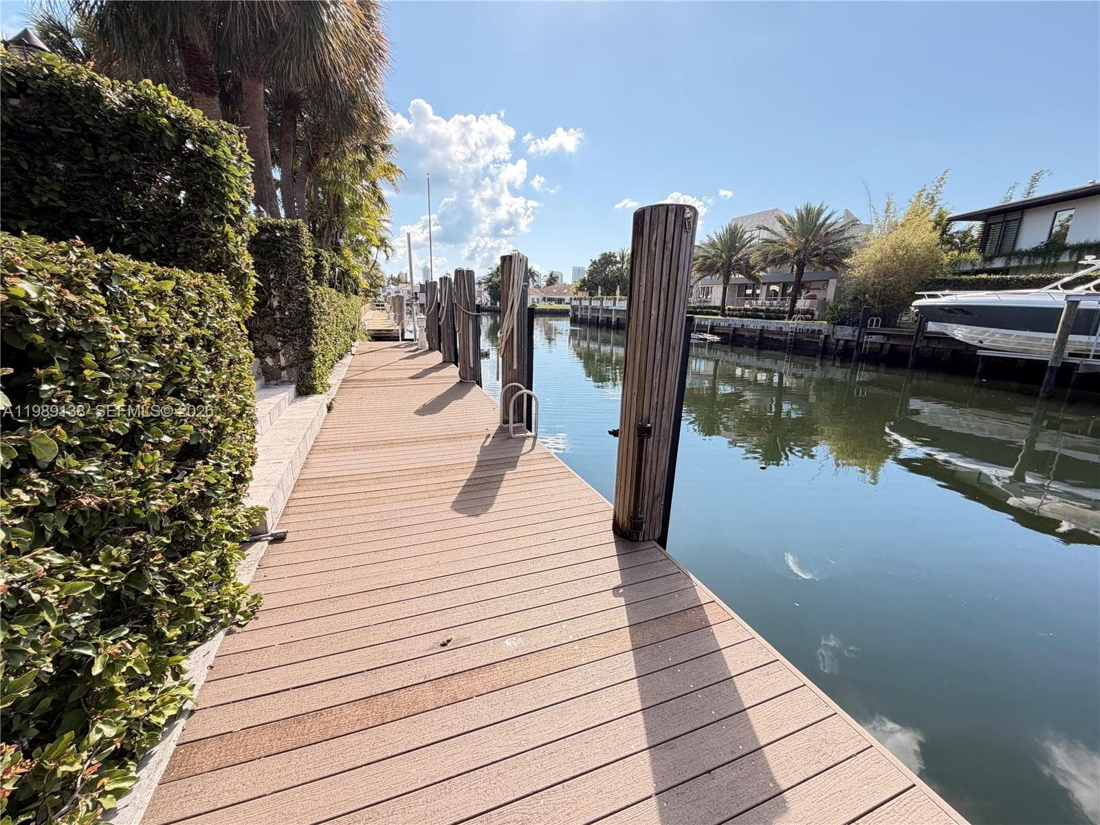 3200 NE 165th St, North Miami Beach FL 33160 — 42