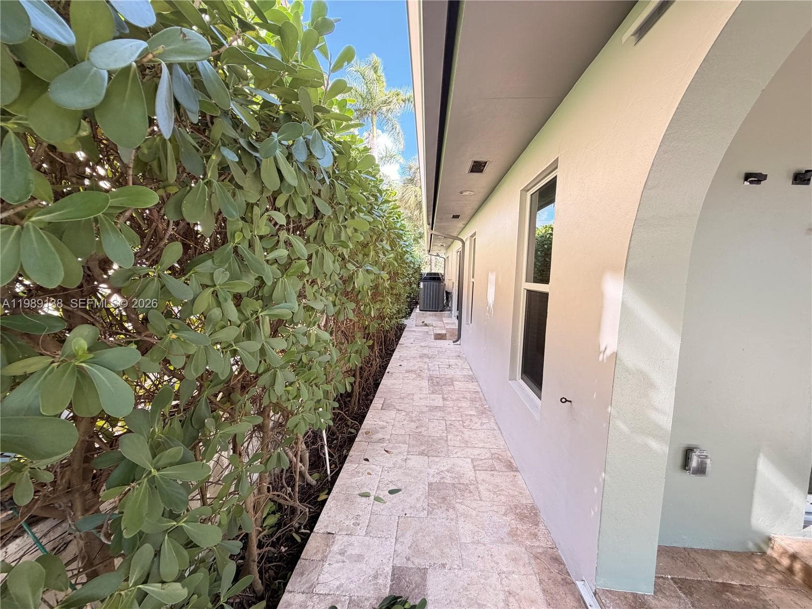 3200 NE 165th St, North Miami Beach FL 33160 — 46