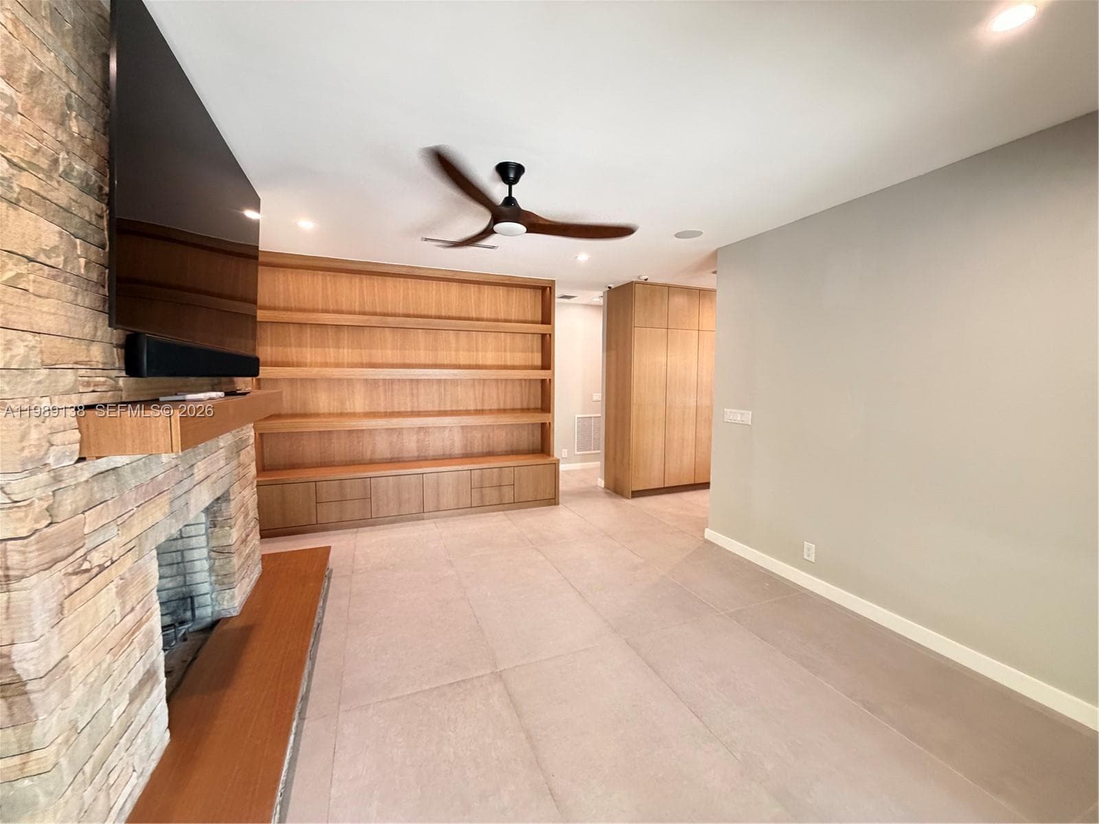 3200 NE 165th St, North Miami Beach FL 33160 — 13
