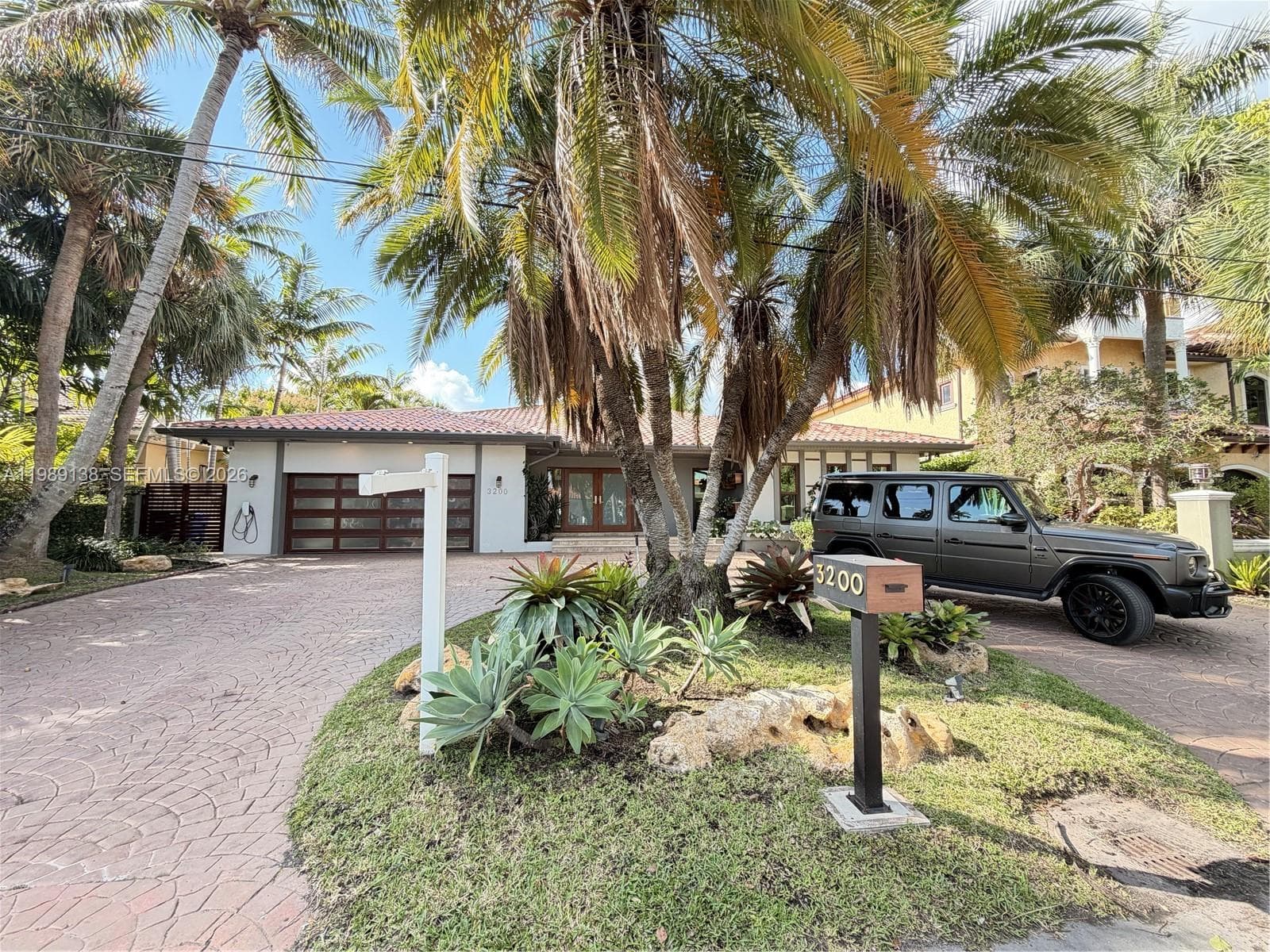 3200 NE 165th St, North Miami Beach FL 33160 — 3