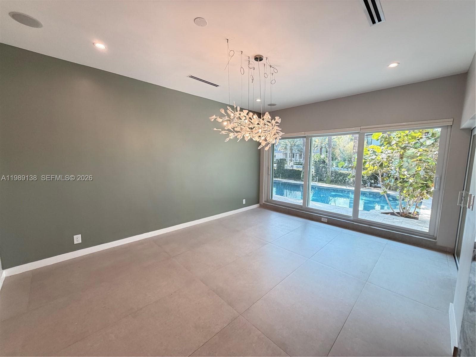 3200 NE 165th St, North Miami Beach FL 33160 — 9