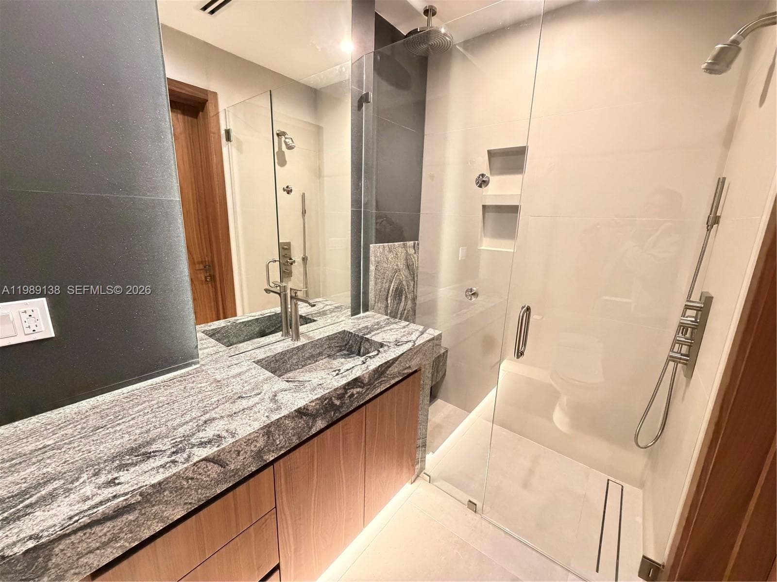 3200 NE 165th St, North Miami Beach FL 33160 — 15