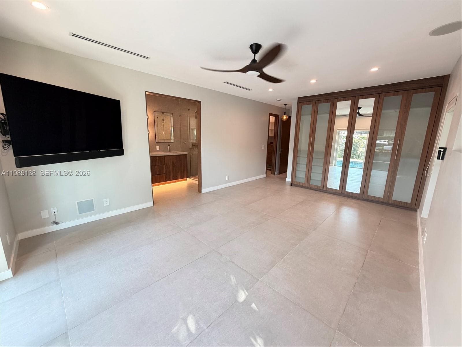 3200 NE 165th St, North Miami Beach FL 33160 — 19