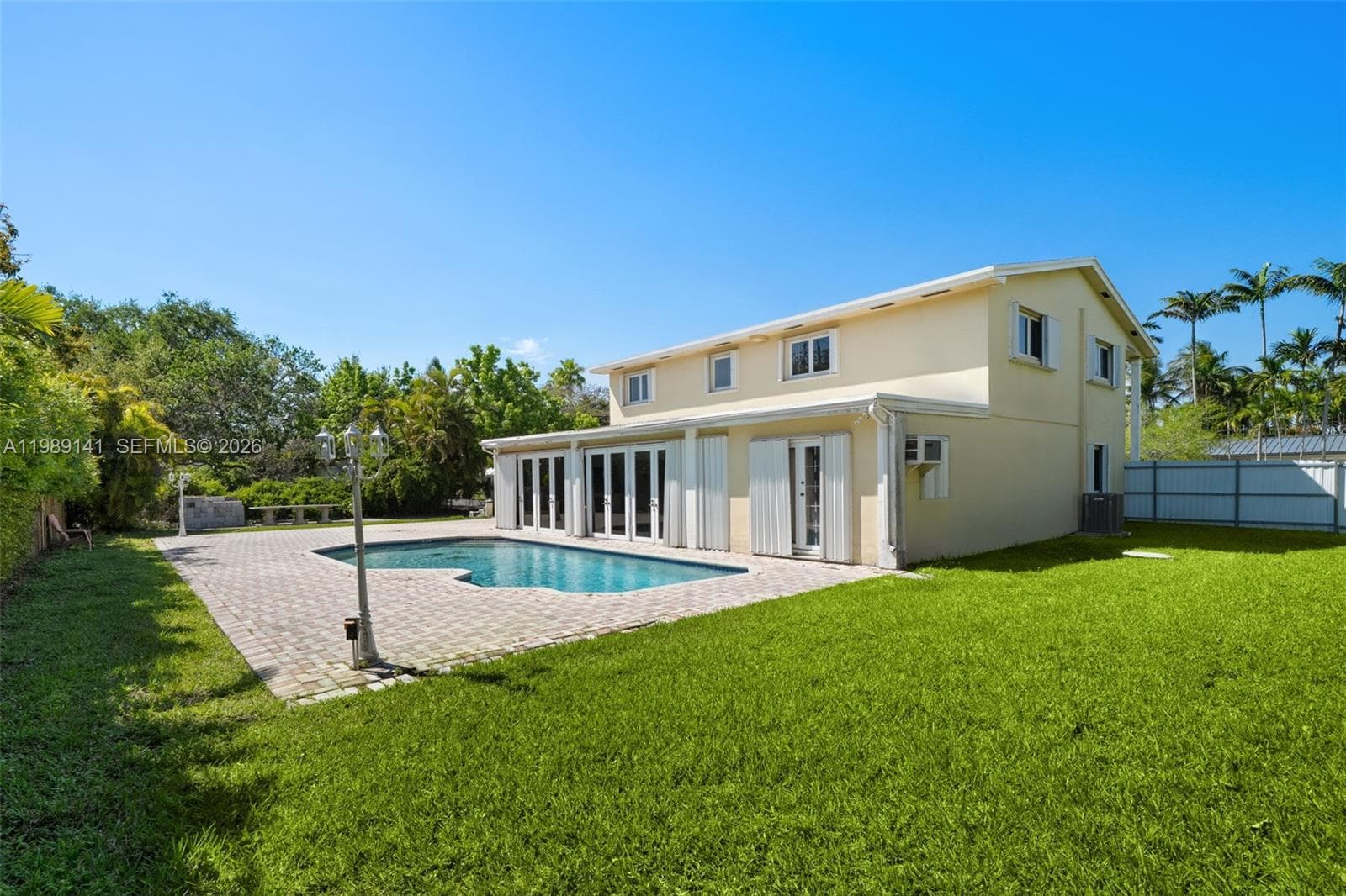 7390 SW 114th St, Pinecrest FL 33156 — 17