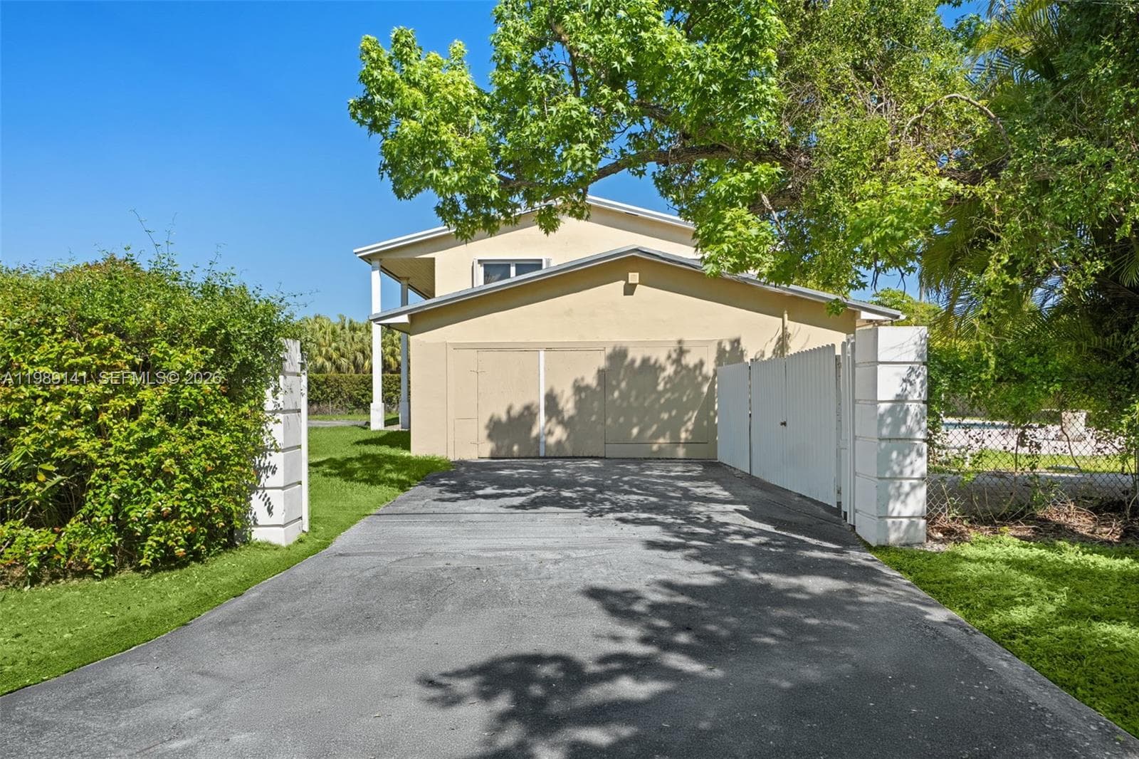 7390 SW 114th St, Pinecrest FL 33156 — 5
