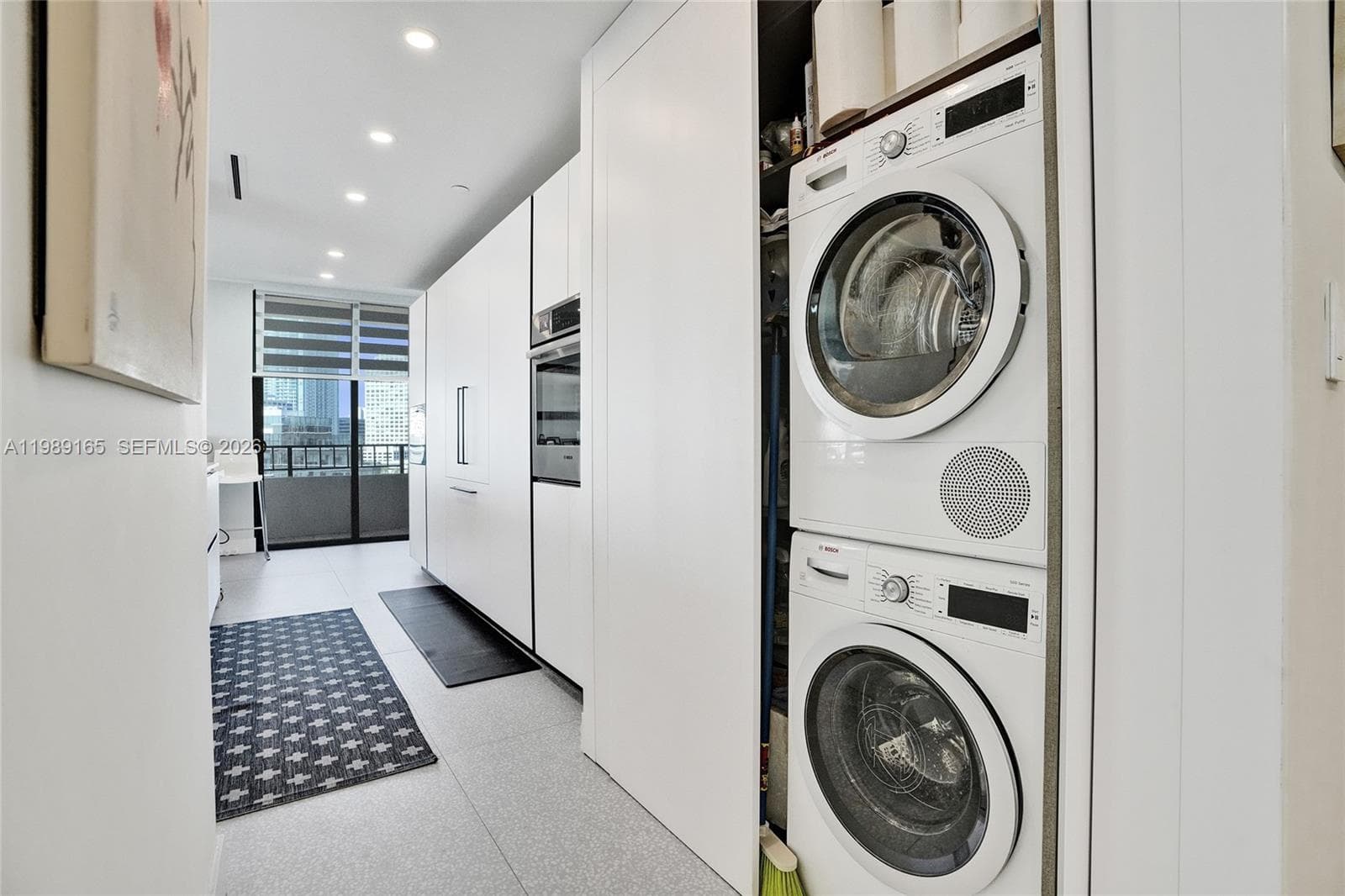 520 Brickell Key Dr # A1015, Miami FL 33131 — 24