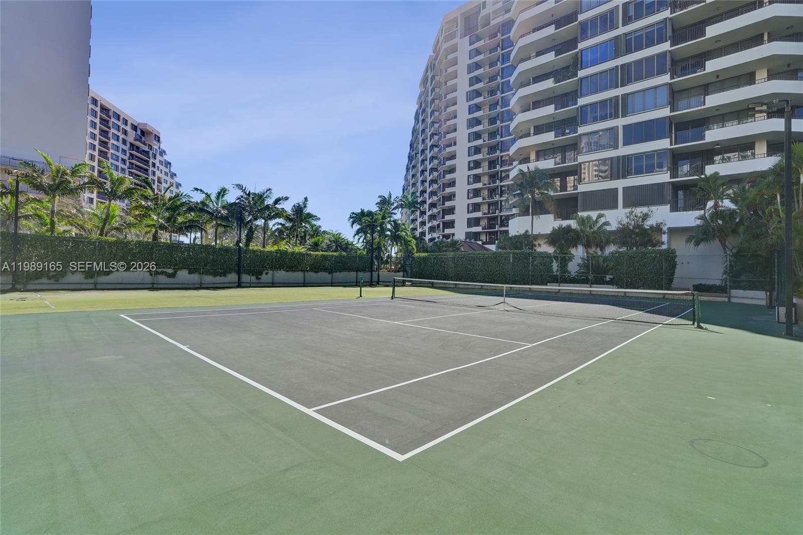 520 Brickell Key Dr # A1015, Miami FL 33131 — 37