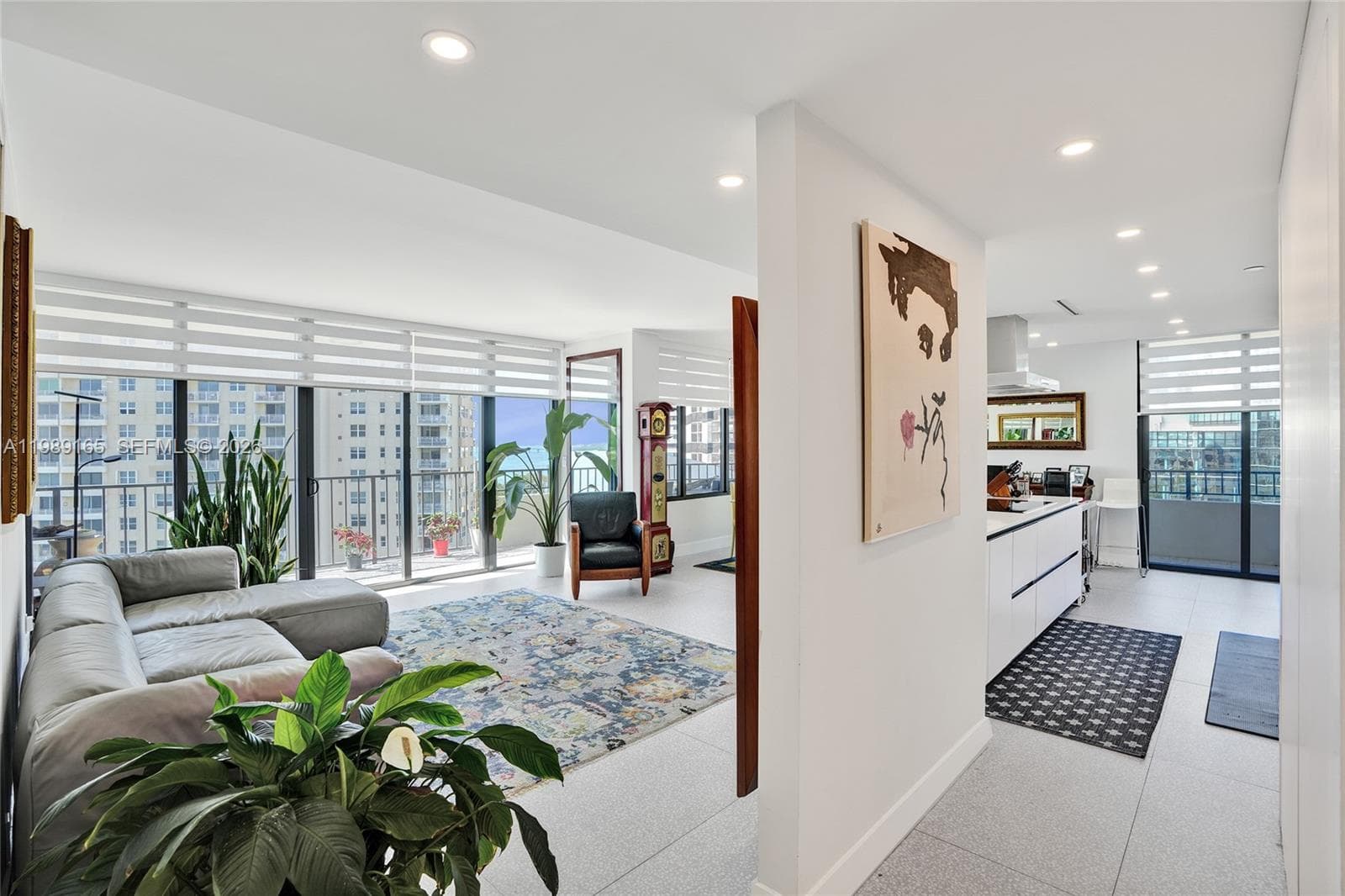 520 Brickell Key Dr # A1015, Miami FL 33131 — 25